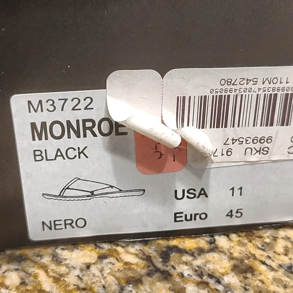 Rare Born Monroe Black Sandals Size 11 USA Model M3722
